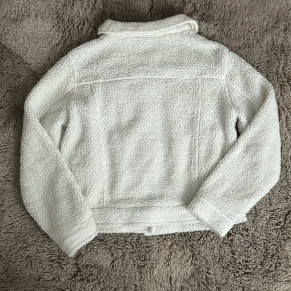 Cream Sherpa Jacket Women’s Size Medium Cozy Warm Trendy Teddybear Comfy - Picture 10 of 11